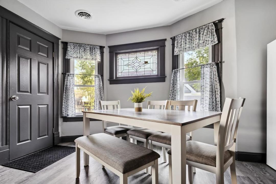 Spacious 6Br 2Ba Minutes For The Falls & Casino Ниагарски водопад Екстериор снимка
