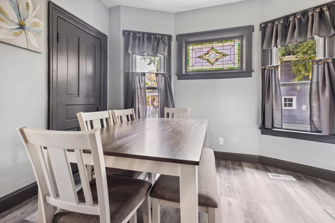 Spacious 6Br 2Ba Minutes For The Falls & Casino Ниагарски водопад Екстериор снимка