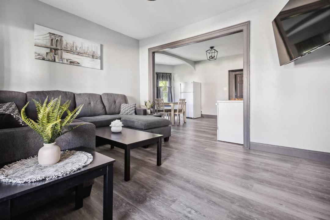 Spacious 6Br 2Ba Minutes For The Falls & Casino Ниагарски водопад Екстериор снимка